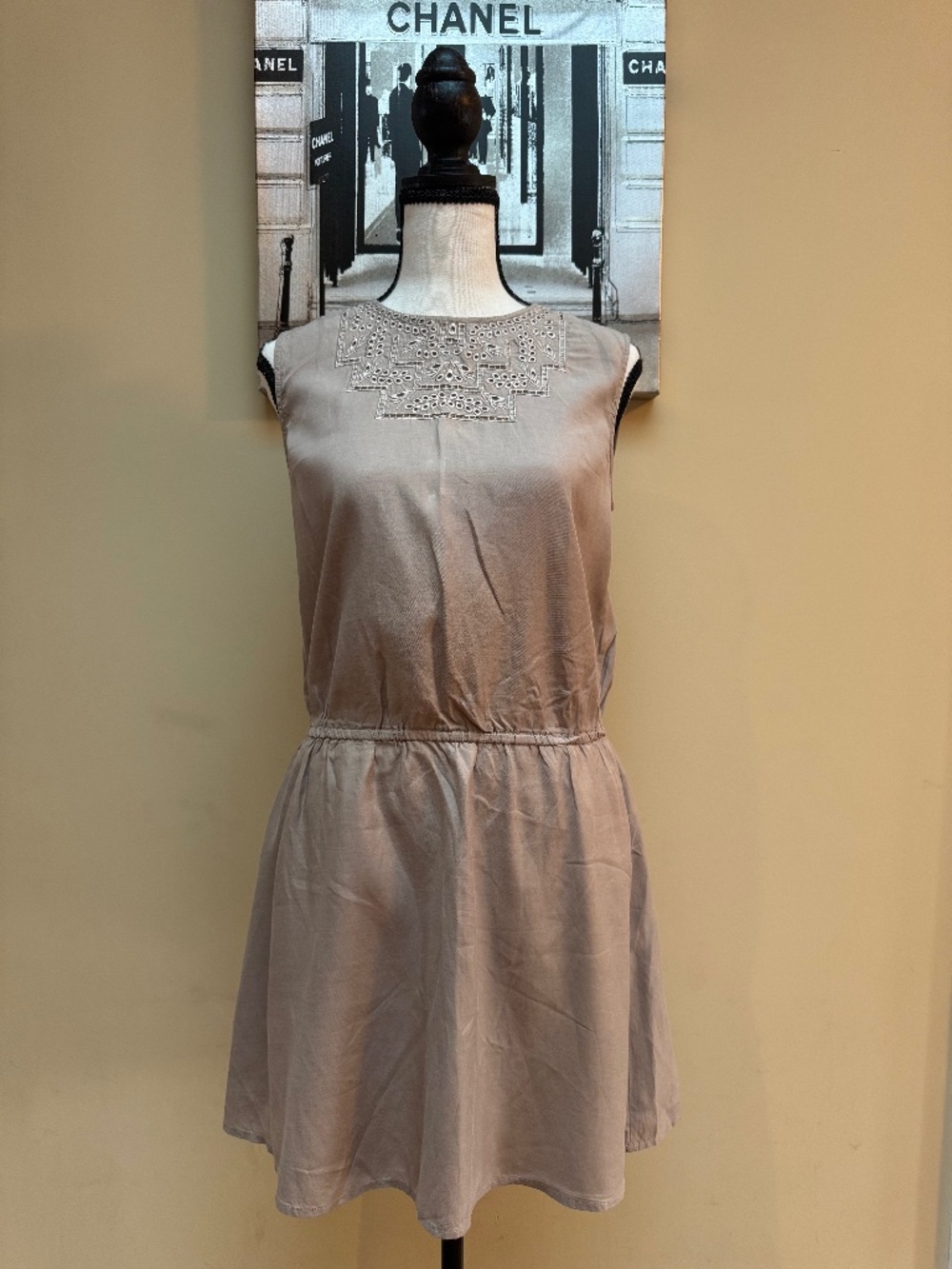 G2000 Silky Dress in Tan Shade